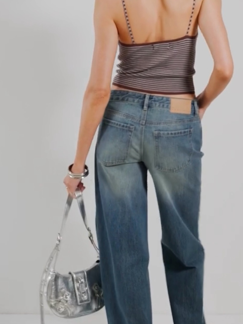 PACSUN Casey Low Rise Baggy 
Jeans Medium Indigo sz 28 - Picture 3 of 8
